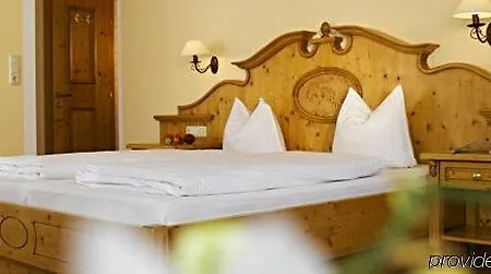 Boutique Bellevue 4* Lermoos