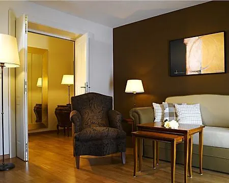 Boutique Bellevue 4* Lermoos